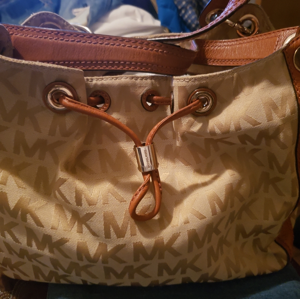 Purse - Picture 4 of 4